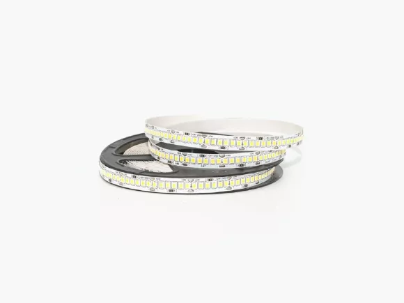 Светодиодная лента LEDS POWER 2835 240/м (21Вт/м) 24В холодная 008851 Светодиодная лента LEDS POWER 2835 240/м (21Вт/м) 24В холодная 008851