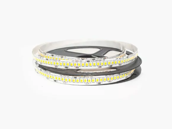 Светодиодная лента LEDS POWER 2835 240/м (21Вт/м) 24В холодная 008851 Светодиодная лента LEDS POWER 2835 240/м (21Вт/м) 24В холодная 008851