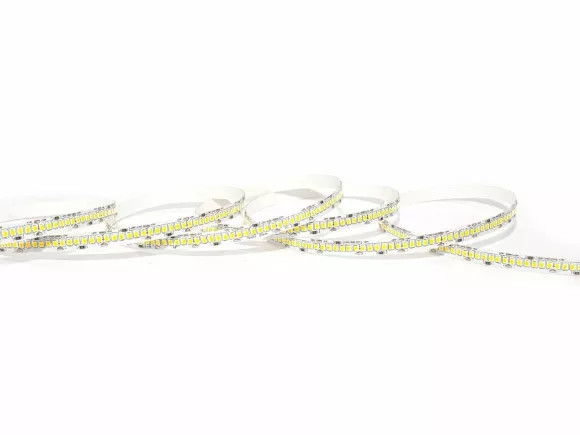 Светодиодная лента LEDS POWER 2835 240/м (21Вт/м) 24В холодная 008851 Светодиодная лента LEDS POWER 2835 240/м (21Вт/м) 24В холодная 008851