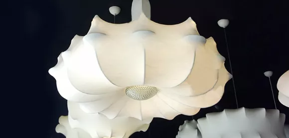 Подвесная люстра Flos Zeppelin 84505-22, Белый, Металл, Ткань, декоративные элементы крупным планом Подвесная люстра Flos Zeppelin 84505-22, Белый, Металл, Ткань, декоративные элементы крупным планом