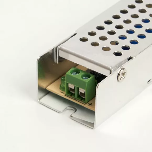 Трансформатор для светодиодной ленты Feron LB009 24Вт 12В IP20 48006 Трансформатор для светодиодной ленты Feron LB009 24Вт 12В IP20 48006