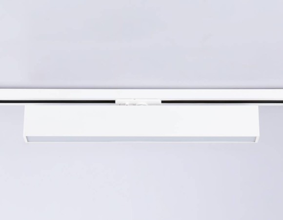 Трековый однофазный светильник Ambrella Light Track System GL6772