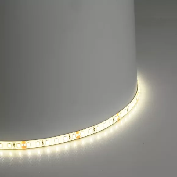 Светодиодная лента Feron LS511 24В 2835 11Вт/м 3000К 5м IP65 51634 Светодиодная лента Feron LS511 24В 2835 11Вт/м 3000К 5м IP65 51634