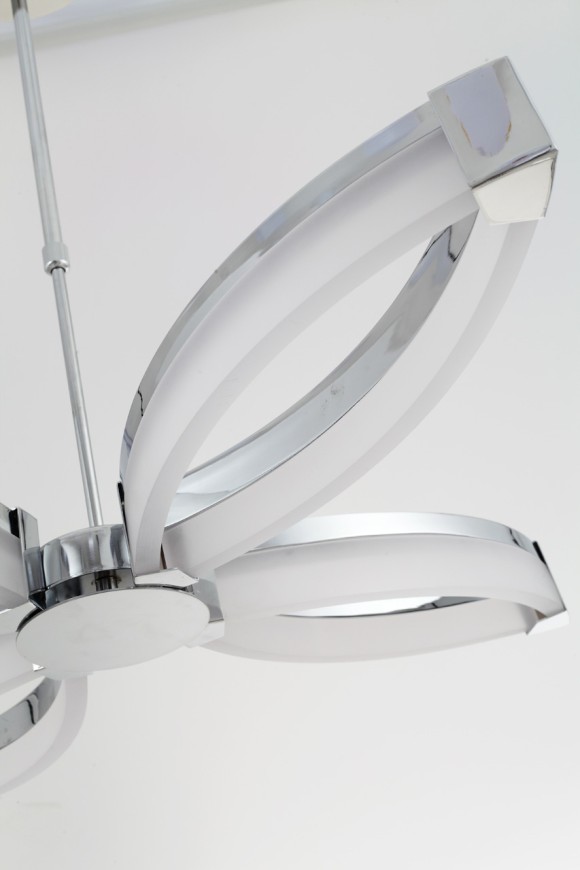 Подвесная светодиодная люстра Lucia Tucci Modena Modena 172.5 LED