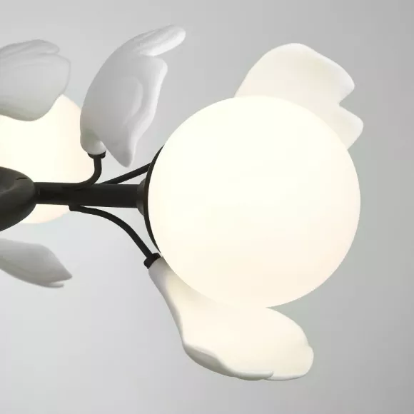 Подвесная люстра Lightstar Ceramo BW 799127, декоративные элементы крупным планом Подвесная люстра Lightstar Ceramo BW 799127, декоративные элементы крупным планом