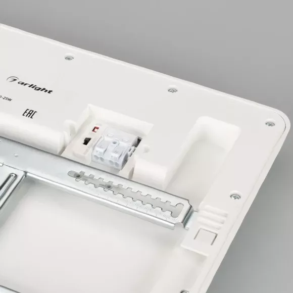 Встраиваемый светильник Arlight CL-Fiokk-S180x180-12W Day4000-Mix 034470 Встраиваемый светильник Arlight CL-Fiokk-S180x180-12W Day4000-Mix 034470