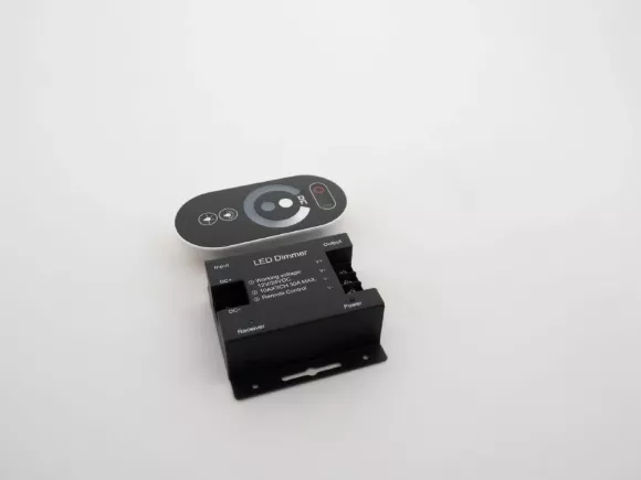 Контроллер одноцветный LEDS POWER T3 RF 30A сенсорный ПДУ 003931 Контроллер одноцветный LEDS POWER T3 RF 30A сенсорный ПДУ 003931