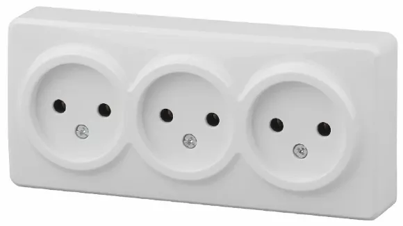 Розетка 3х2P Эра 11-2207-01 Б0020697 Розетка 3х2P Эра 11-2207-01 Б0020697