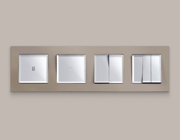 Комплект механизма 2-клавишного перекрестного выключателя 10A-250V Alfa Серебро глянец Quant Ambrella Volt MA403030 (AP4030, VM125)