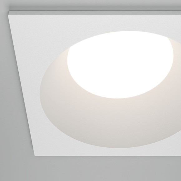 Встраиваемый светильник Maytoni Technical Share DL126-GX53-SQ-W