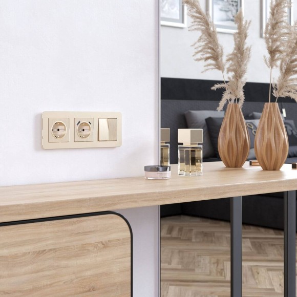 Рамка на 3 поста Werkel Platinum шампань 4690389184499 W0032611