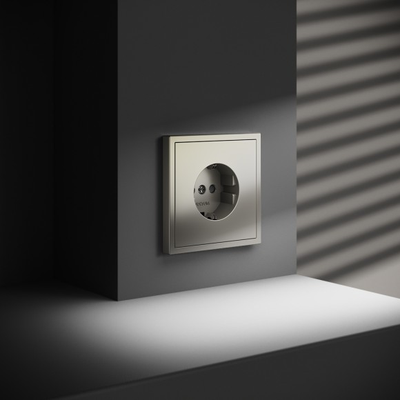Розетка со шторками Voltum S70 VLS040204