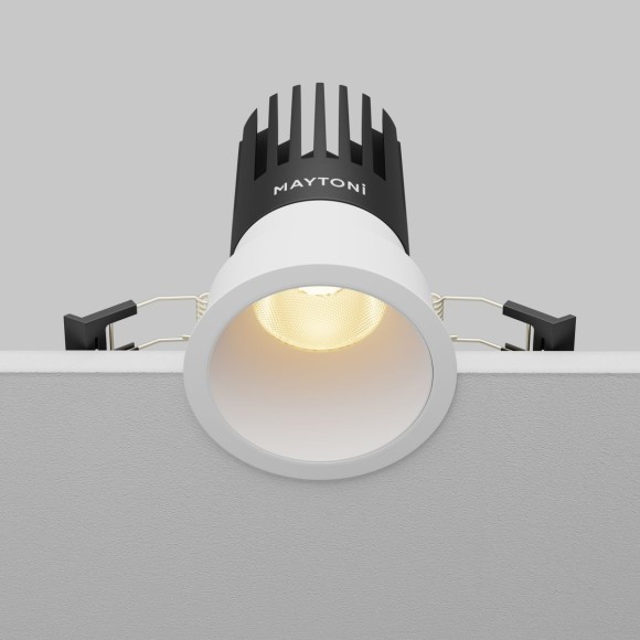 Встраиваемый светильник Maytoni Dip DL118-15W-2.7K-W