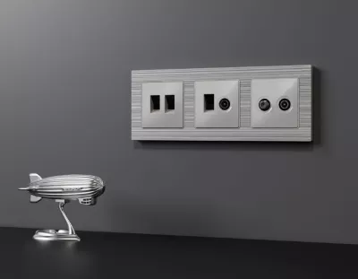 Комплект механизма розетки компьютерной + TV оконечной RJ-45 с автоматической защитной шторкой Alfa Серебро глянец Quant Ambrella Volt MA412510 (AP4125, VM195)