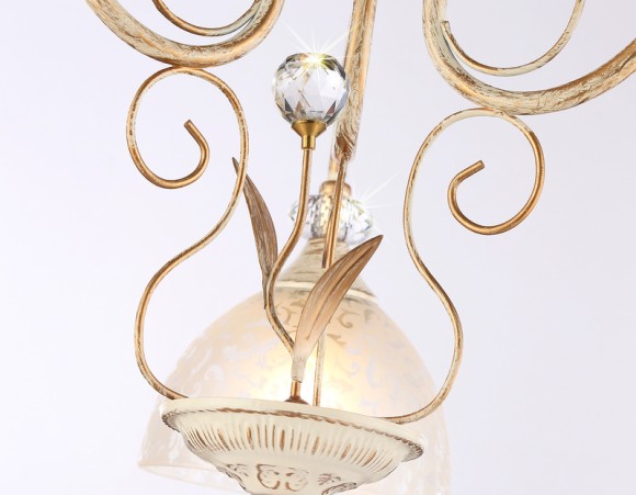 Потолочная люстра Ambrella Light Traditional TR3055