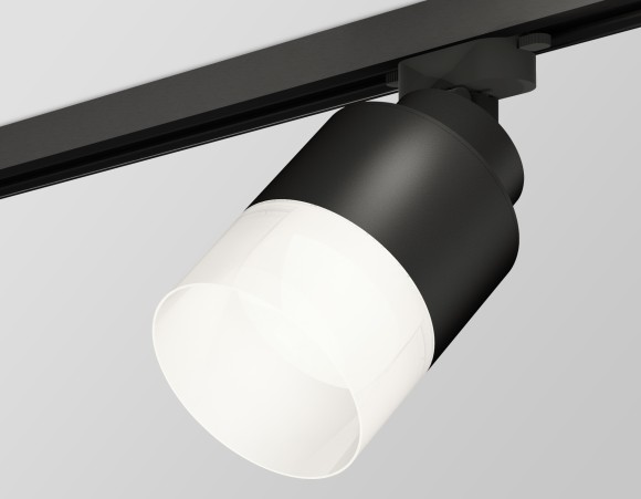 Трековый светильник Ambrella Light Track System XT8111002 (A2526, A2106, C8111, N8402)