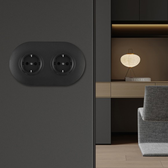 Круглая розетка двойная (двухпостовая) с/з и шторками Arte Milano SET08-2-40-1x2 black