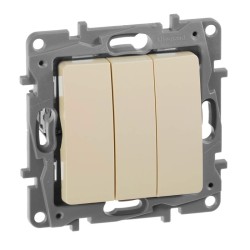 Выключатель трехклавишный Legrand Etika 10A 250V слоновая кость 672313