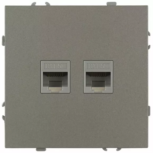 Розетка Эра Galaxy 15-3108-07 информационная двойная 2XRJ45 IP20 титан Б0070768 Розетка Эра Galaxy 15-3108-07 информационная двойная 2XRJ45 IP20 титан Б0070768