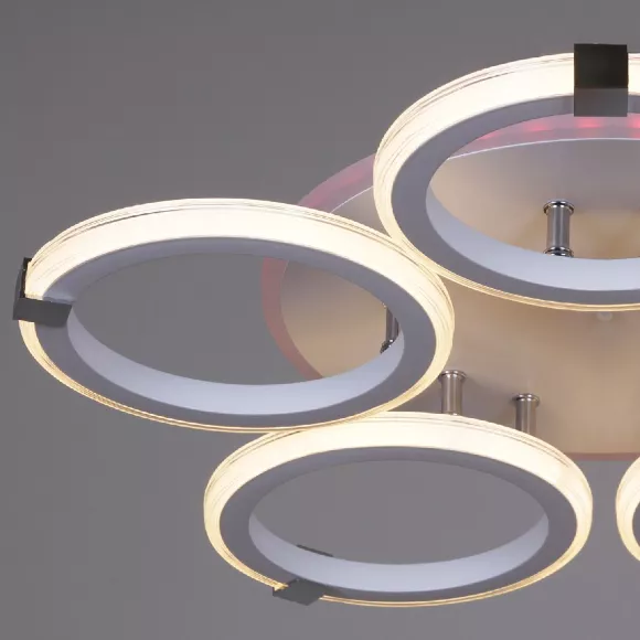 Потолочная люстра Reluce 06319-3.3-05 WH+CR (RGB), декоративные элементы крупным планом Потолочная люстра Reluce 06319-3.3-05 WH+CR (RGB), декоративные элементы крупным планом