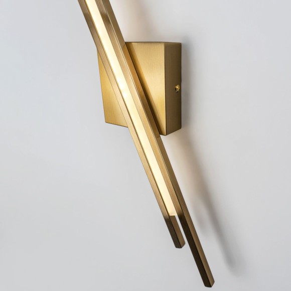 Настенный светильник Modelux ML.728.580 BS