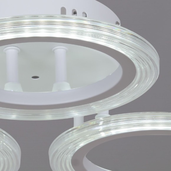 Потолочная светодиодная люстра с пультом управления Reluce 09812-3.3-03A WH