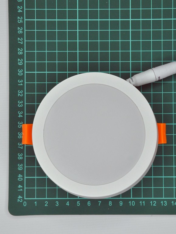 Встраиваемый светильник Elvan VLS-109R-18W-WW-Wh