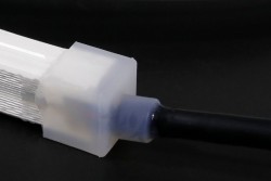 Силиконовая заглушка с выводом под провод SWG PRO END-1220-C-WH 00-00036570