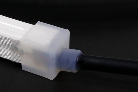 Силиконовая заглушка с выводом под провод SWG PRO END-1220-C-WH 00-00036570