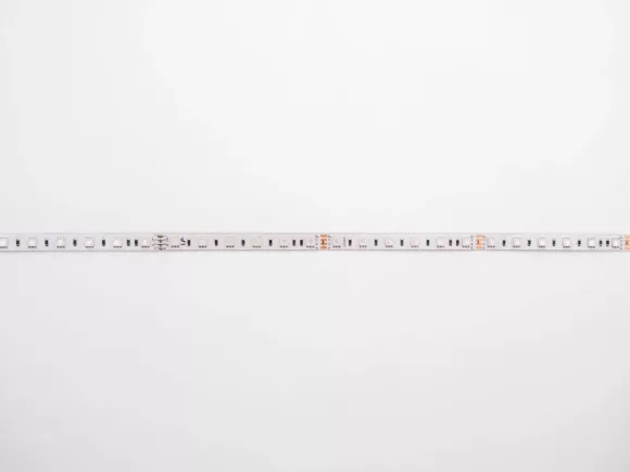 Светодиодная лента LEDS POWER 5050 60/м (14,4Вт/м) 24В RGB 001883 Светодиодная лента LEDS POWER 5050 60/м (14,4Вт/м) 24В RGB 001883