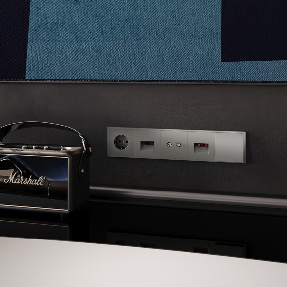 Розетка компьютерная Voltum S70 VLS060106