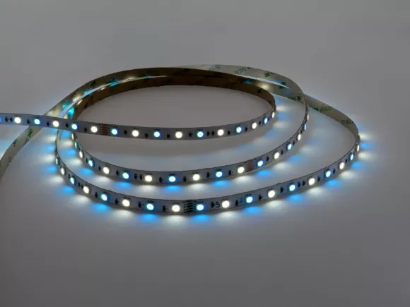 Светодиодная лента LEDS POWER 5050 60/м (14,4Вт/м) 24В RGB+White 004150 Светодиодная лента LEDS POWER 5050 60/м (14,4Вт/м) 24В RGB+White 004150