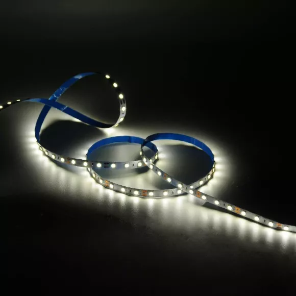 Светодиодная лента Gauss 4,8W/m 60LED/m 2835SMD теплый белый 5M 312000105 Светодиодная лента Gauss 4,8W/m 60LED/m 2835SMD теплый белый 5M 312000105