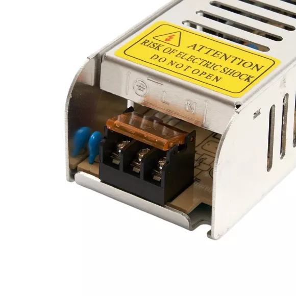 Блок питания для светодиодной ленты Feron LB009 12V 100W IP20 8,4A 21488 Блок питания для светодиодной ленты Feron LB009 12V 100W IP20 8,4A 21488