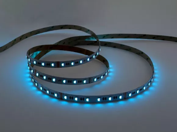 Светодиодная лента LEDS POWER 5050 60/м (19,2Вт/м) 24В RGBWW 004143 Светодиодная лента LEDS POWER 5050 60/м (19,2Вт/м) 24В RGBWW 004143