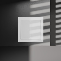 Перекрестный переключатель двухклавишный встраиваемый VOLTUM S70 VLS020502 (белый матовый)