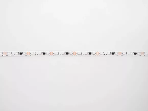 Светодиодная лента LEDS POWER MAGIC-E RGB "бегущий огонь" 5050 60/м (14,4Вт/м) 12В 003450 Светодиодная лента LEDS POWER MAGIC-E RGB "бегущий огонь" 5050 60/м (14,4Вт/м) 12В 003450