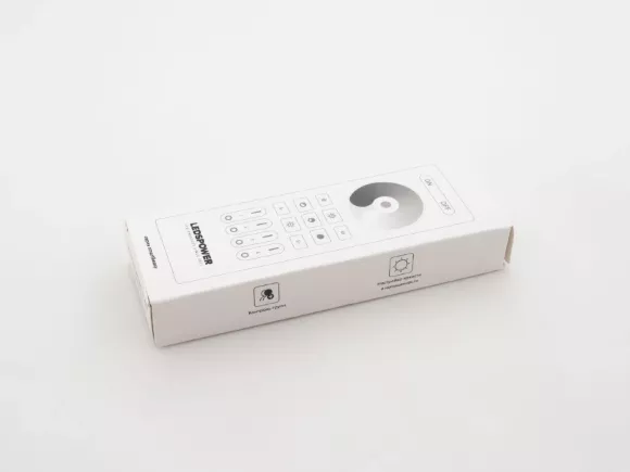Пульт на 4 зоны LEDS POWER RC01RF белый 006505 Пульт на 4 зоны LEDS POWER RC01RF белый 006505