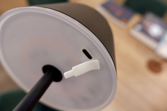 Уличная настольная лампа Eglo Mannera 900458