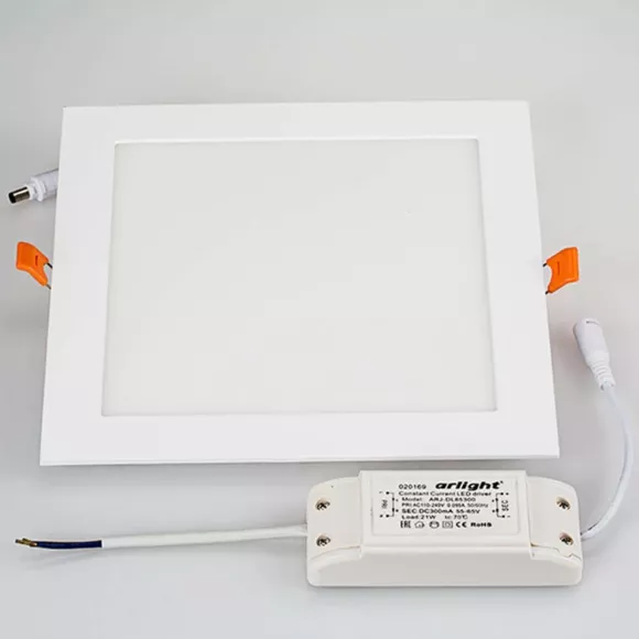 Встраиваемый светодиодный светильник Arlight DL-225x225M-21W Warm White 020137 Встраиваемый светодиодный светильник Arlight DL-225x225M-21W Warm White 020137