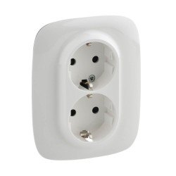 Розетка двойная Legrand Valena Allure 16A 250V с/з со шторками безвинтовой зажим белая 753726