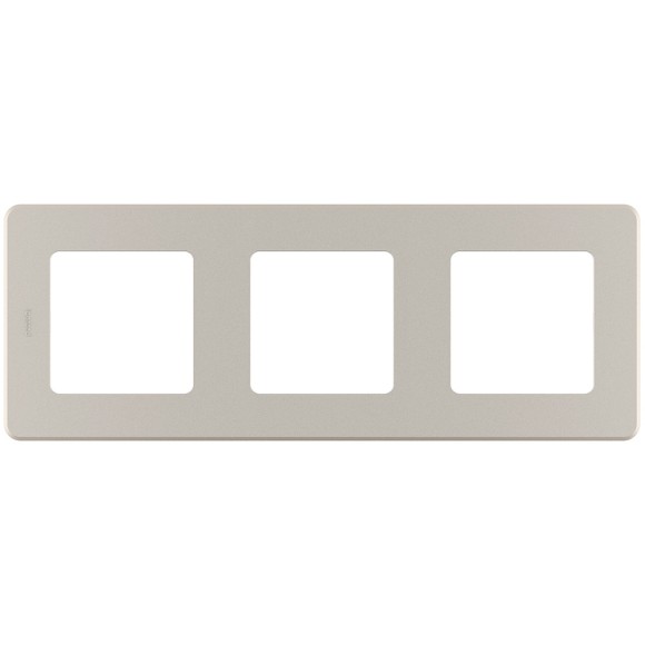 Рамка трехместная Legrand Inspiria 673958