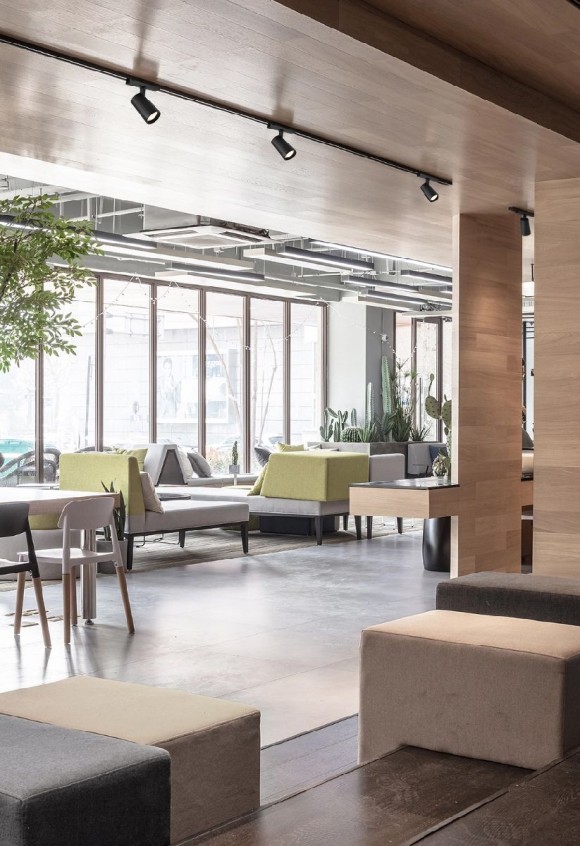 Трековый магнитный светильник iLedex Vision 4825-048-D70-20W-36DG-4000K-BK