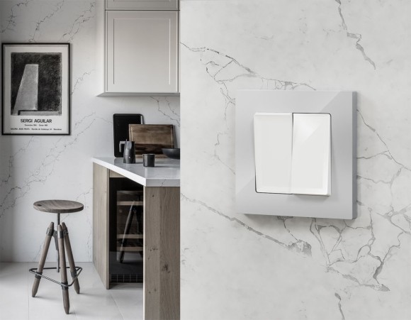 Комплект механизма 2-клавишного перекрестного выключателя 10A-250V Alfa Белый глянец Quant Ambrella Volt MA103030 (AP1030, VM125)