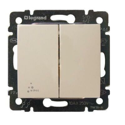 Переключатель двухклавишный Legrand Valena 10A 250V IP44 cлоновая кость 774198