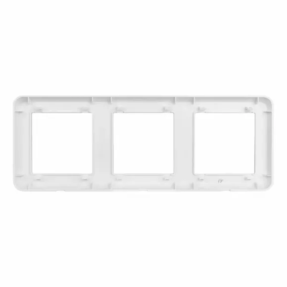 Рамка трехместная Arlight FRM-VERSA-PL-3-WH 043782, вид снизу Рамка трехместная Arlight FRM-VERSA-PL-3-WH 043782, вид снизу