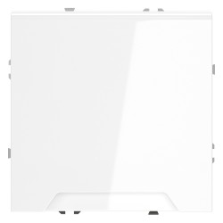 Розетка с защитными шторками и крышкой Voltum S70 VLS040301