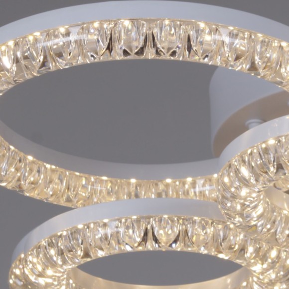 Потолочная люстра с пультом управления Reluce 09847-0.3-4+4A WH