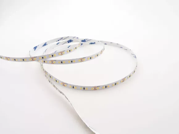 Светодиодная лента LEDS POWER 2835 120/м (9,6Вт/м) 24В 10м/кат. нейтр. FLOWING WATER 004785 Светодиодная лента LEDS POWER 2835 120/м (9,6Вт/м) 24В 10м/кат. нейтр. FLOWING WATER 004785