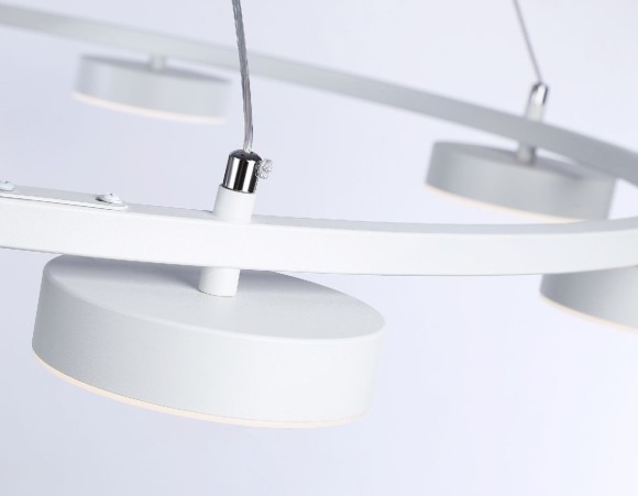 Подвесная светодиодная люстра с пультом управления Ambrella Light Comfort FL51761